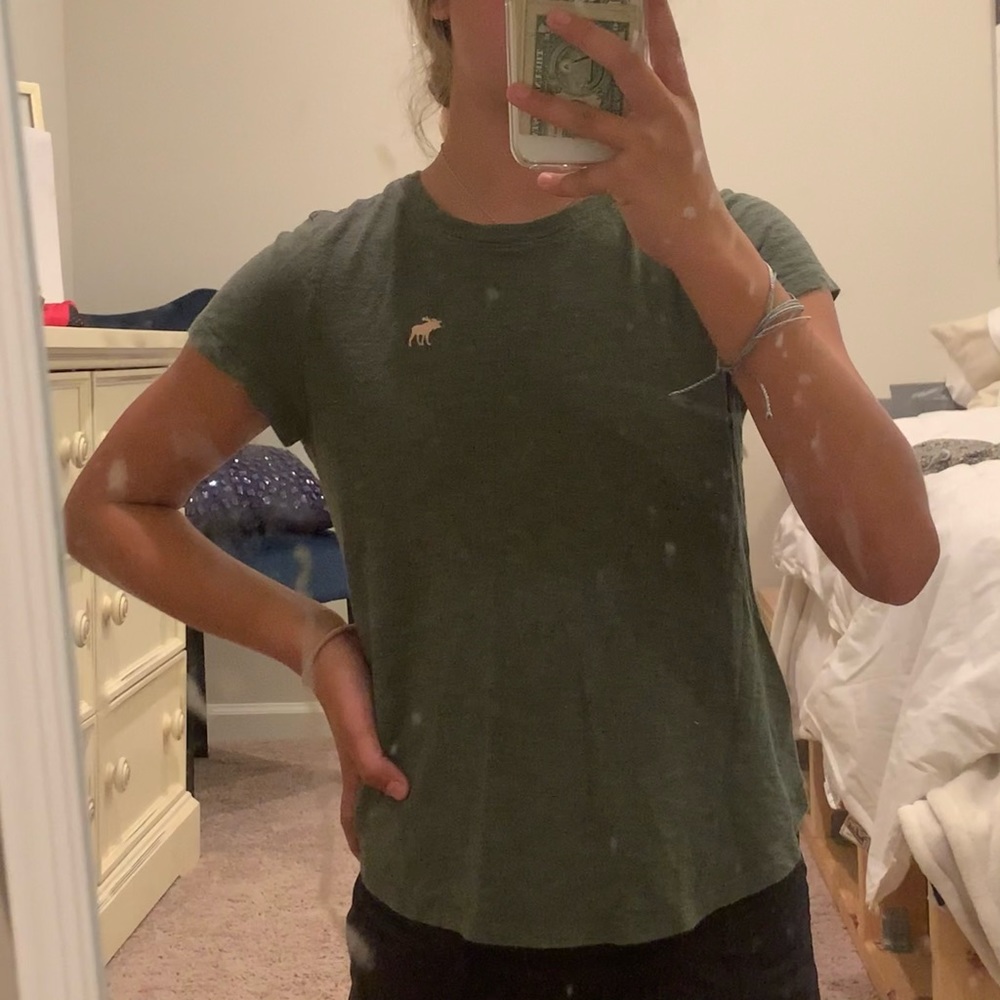 This is a super cute top from Abercrombie that can go with anything!!